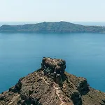 Pearl On The Cliff & By Pearl Collection Fíra