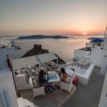 Pearl On The Cliff & By Pearl Collection Fira (Santorini)
