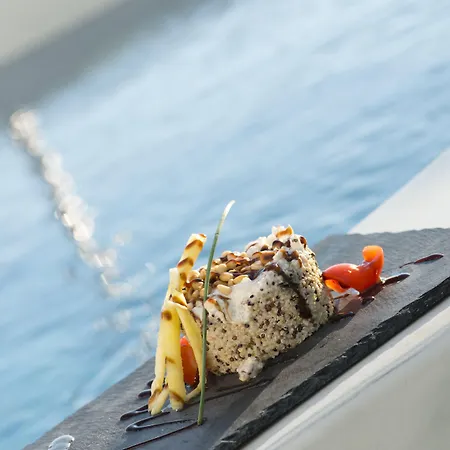 Hotel Pearl On The Cliff & By Pearl Collection