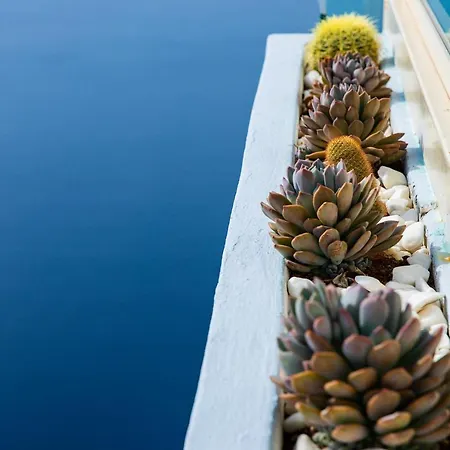 Pearl On The Cliff & By Pearl Collection Hotel 3*