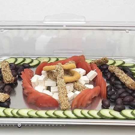 Hotel Pearl On The Cliff & By Pearl Collection