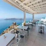 Pearl On The Cliff & By Pearl Collection 3* Fira (Santorini)