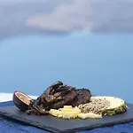 Hotel Pearl On The Cliff & By Pearl Collection Fira (Santorini)