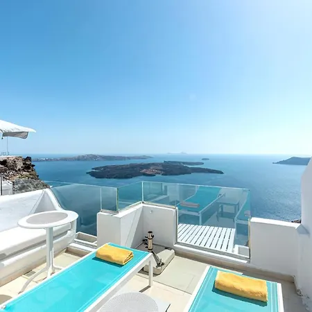 Pearl On The Cliff & By Pearl Collection