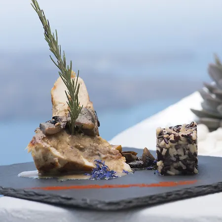 Pearl On The Cliff & By Pearl Collection Hotel 3*