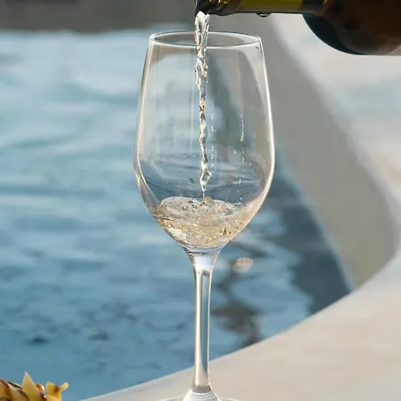 Hotell Pearl On The Cliff & By Pearl Collection Imerovigli (Santorini)