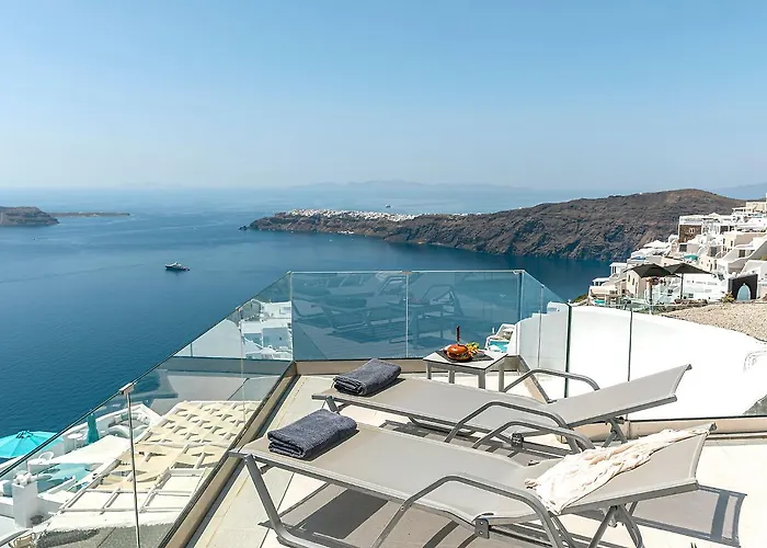 Pearl On The Cliff & By Pearl Collection 3* Fira (Santorini)