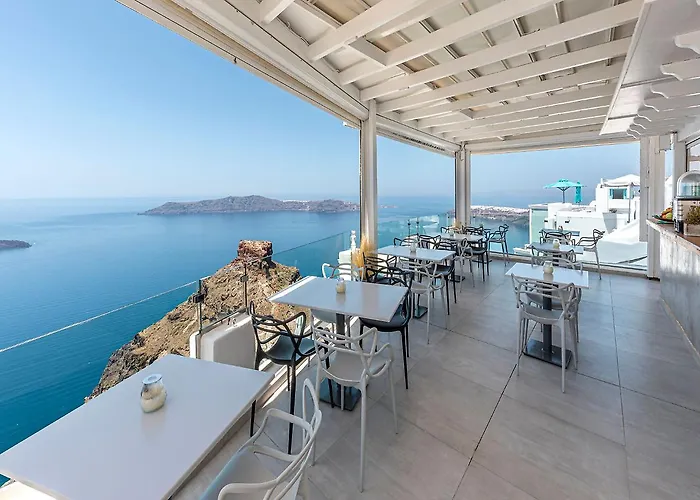 Pearl On The Cliff & By Pearl Collection 3* Fira (Santorini)