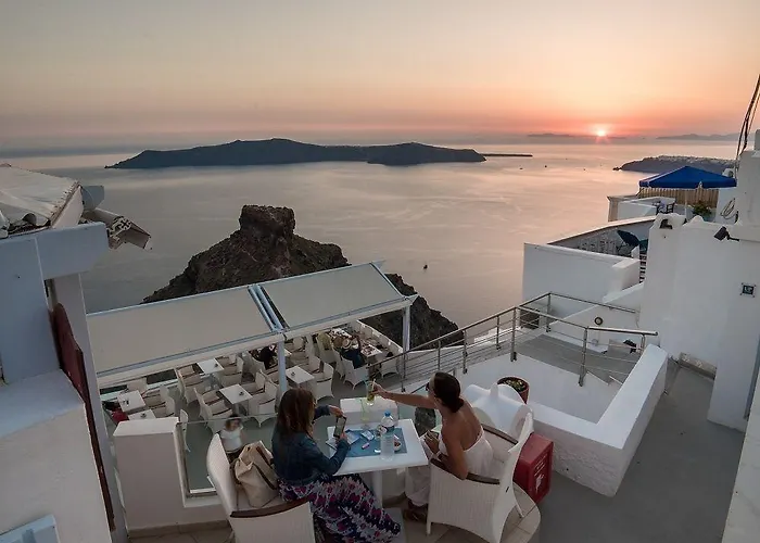 Pearl On The Cliff & By Pearl Collection Fira (Santorini)
