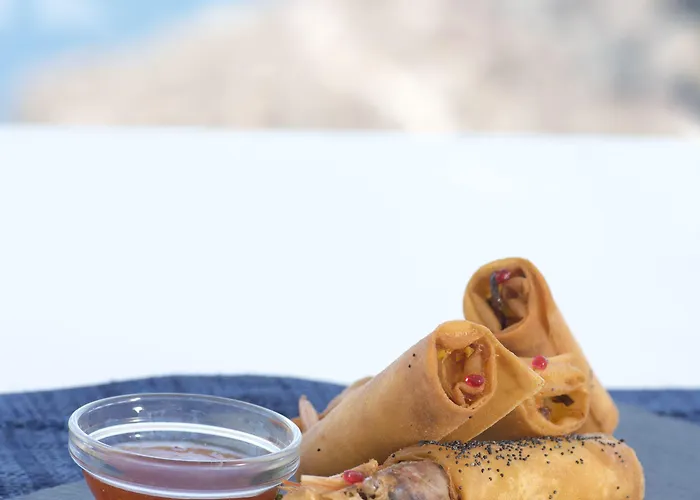 Pearl On The Cliff & By Pearl Collection Fira (Santorini)