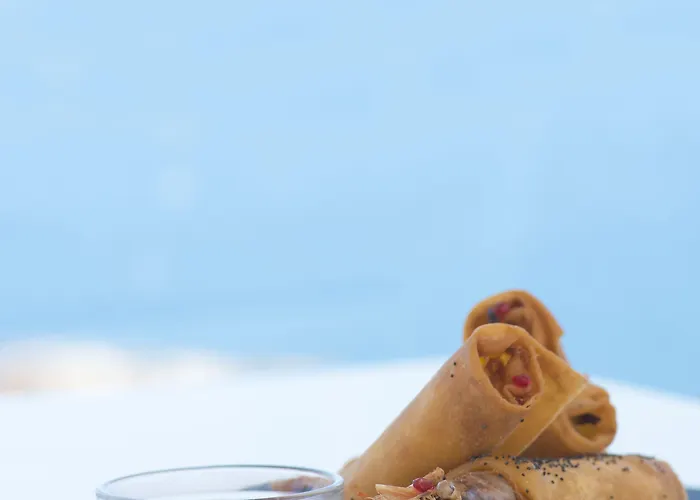 Hotel Pearl On The Cliff & By Pearl Collection Fira (Santorini)