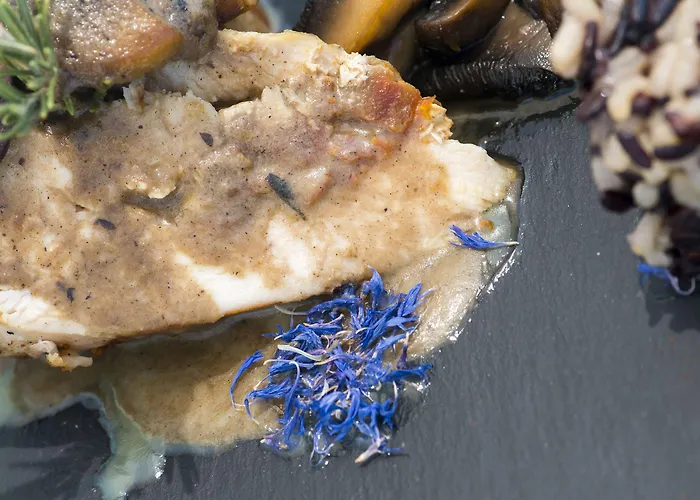 Hotel Pearl On The Cliff & By Pearl Collection 3*