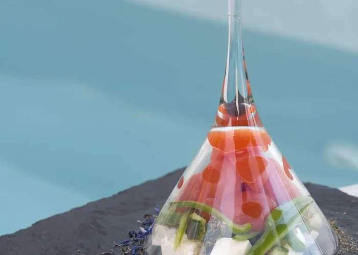 Pearl On The Cliff & By Pearl Collection 3* Тира