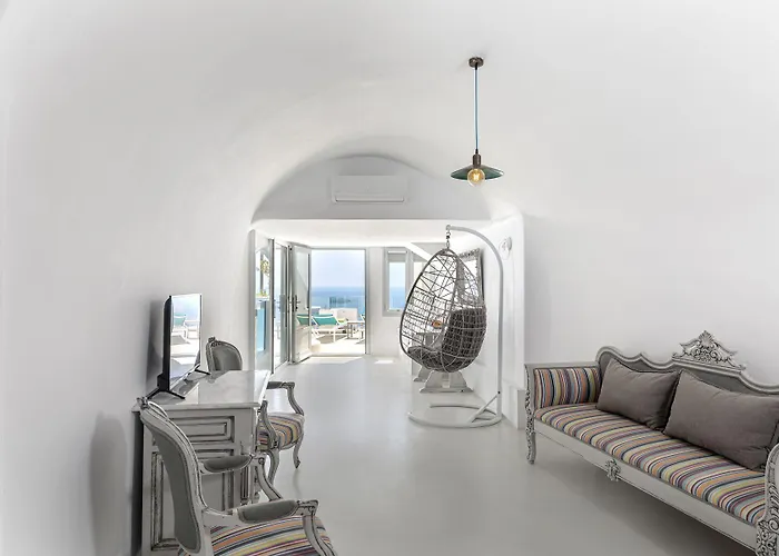 Hotel Pearl On The Cliff & By Pearl Collection