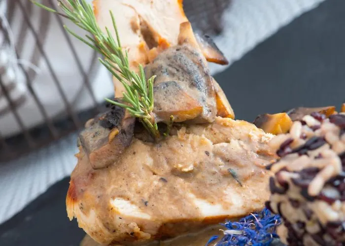 Pearl On The Cliff & By Pearl Collection Отель 3*