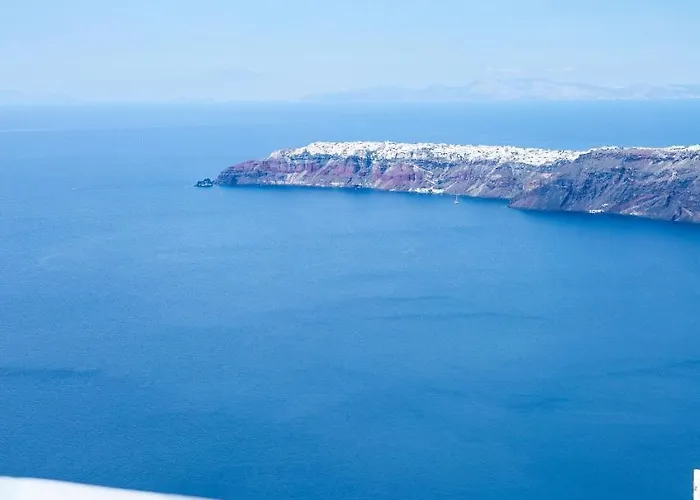Pearl On The Cliff & By Pearl Collection Hotel Fira (Santorini)
