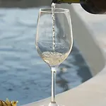 Pearl On The Cliff & By Pearl Collection Hotel 3*