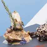Hotel Pearl On The Cliff & By Pearl Collection Fira (Santorini)