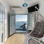 Pearl On The Cliff & By Pearl Collection 3* Fira (Santorini)
