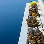 Pearl On The Cliff & By Pearl Collection Hotel 3*