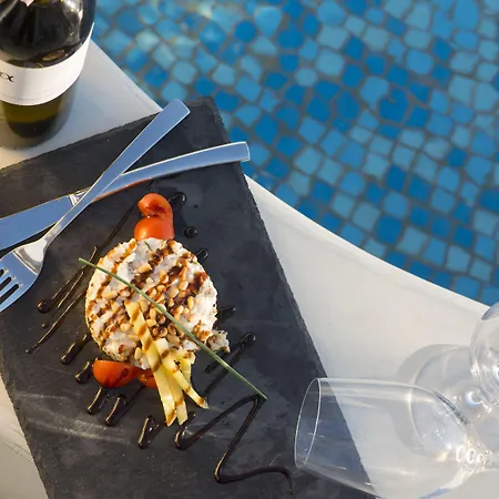 Pearl On The Cliff & By Pearl Collection Hotel