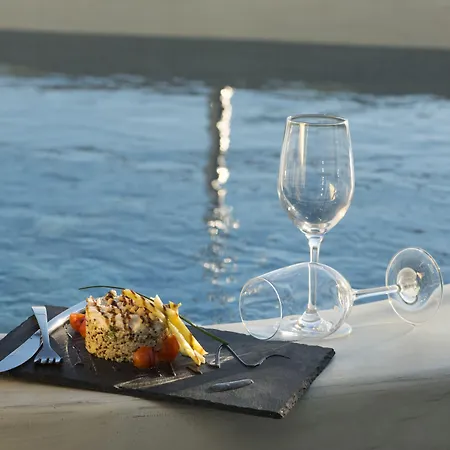 Pearl On The Cliff & By Pearl Collection Hotel