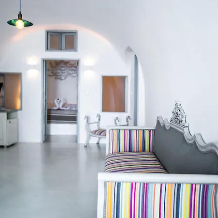 Pearl On The Cliff & By Pearl Collection Hotel 3*