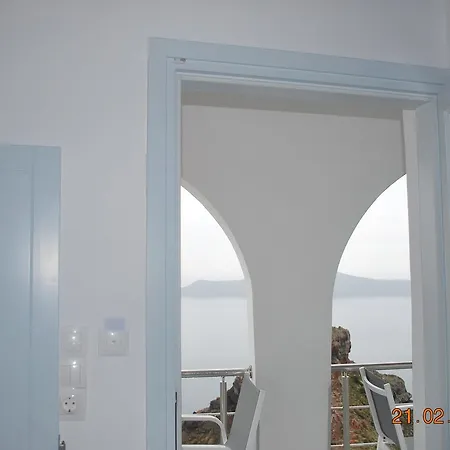 Pearl On The Cliff & By Pearl Collection Hotel