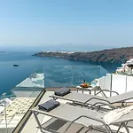 Pearl On The Cliff & By Pearl Collection 3* Fira (Santorini)