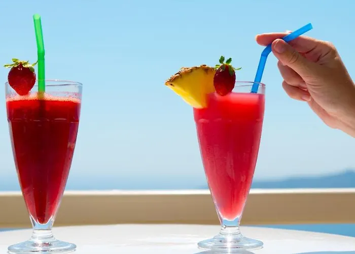 Pearl On The Cliff & By Pearl Collection Fira (Santorini)